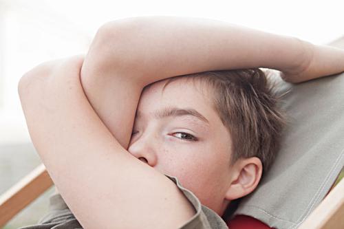 孩子好动注意力不集中应该怎么办,12岁男孩好动注意力不集中怎么办