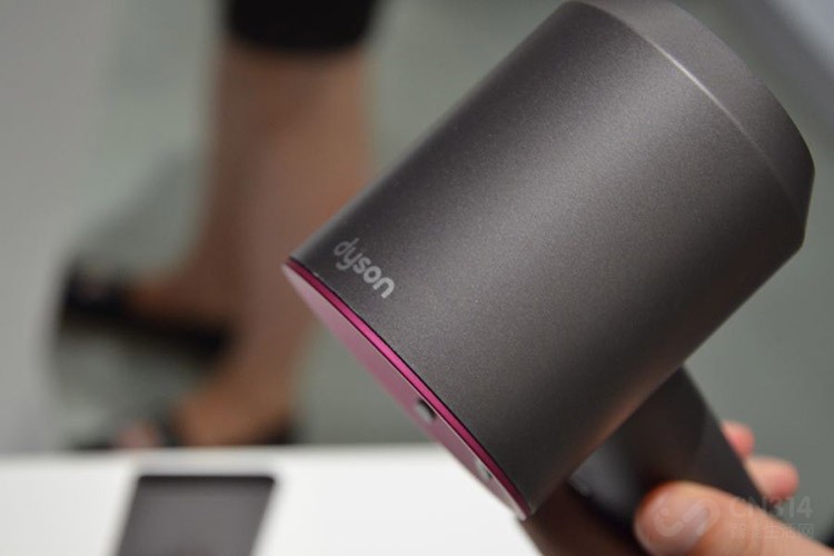 手机屏幕为何会出现断触？看完学会自己解决断触问题