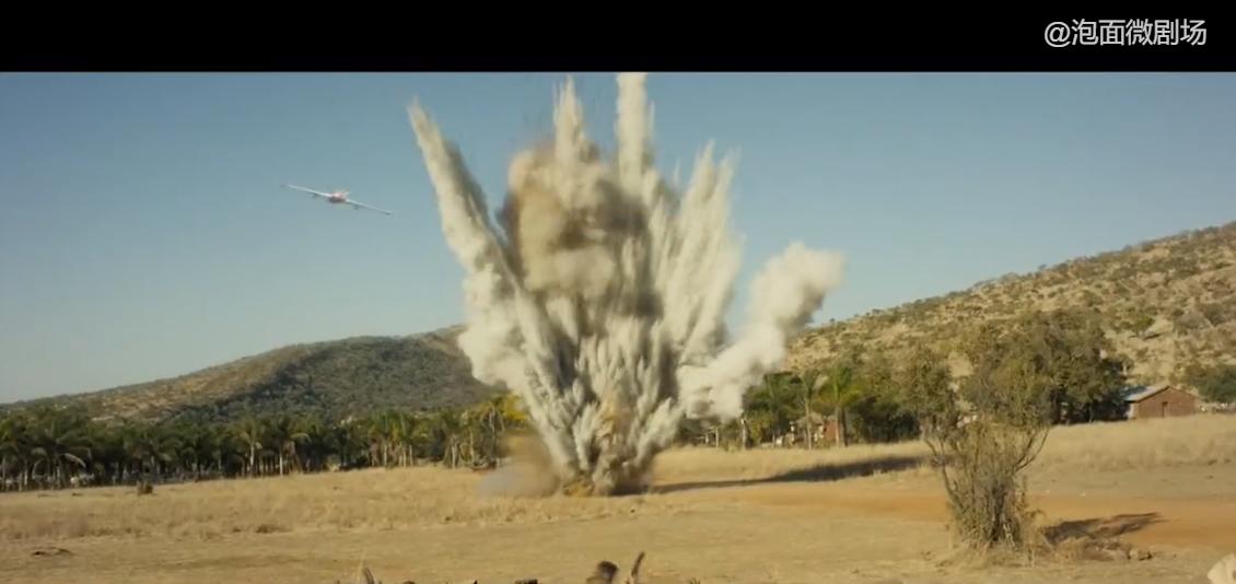 战争电影几百人打败几万人,震撼战争片200人守城击退2万敌人