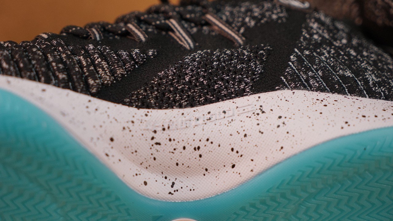 李宁闪击5纯白配色,李宁球鞋闪击5测评