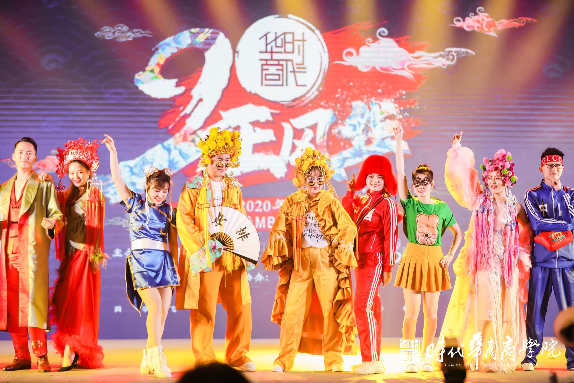 经销商年会策划方案详细流程,女企协会年会活动策划方案