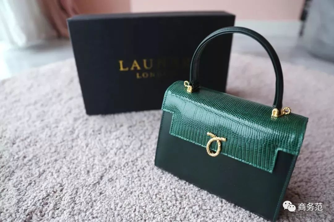 拆开之前收到的54个快递，每一份都让人感到美好