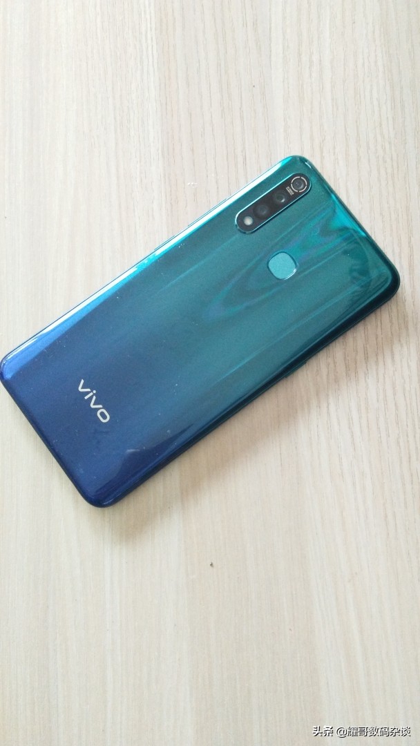 为什么买手机不推荐苹果,为什么买手机都不推荐苹果