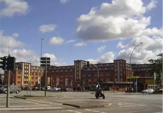 闀滃ご涓嬬殑寰峰啗,鍟嗗懆涓撴爮