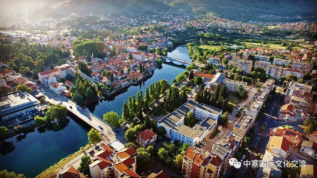 连巨星政要都亲睐的修道院葡萄酒庄你还不赶紧的｜尽在波黑福尔多