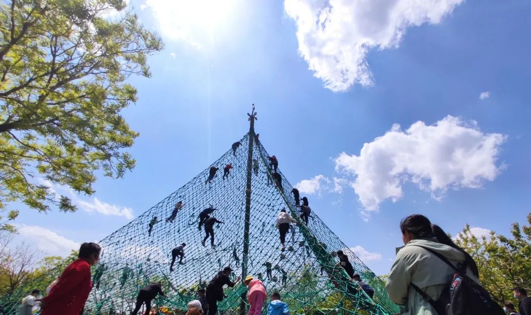 “神兽”归笼，九月临沂天上王城许你一个醉美秋天！