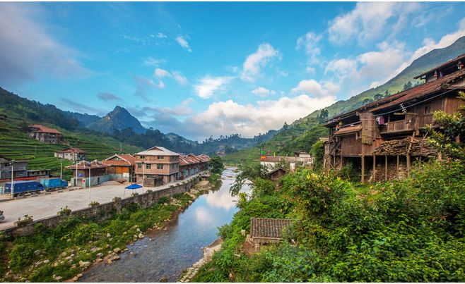 柳州融水苗寨风情,柳州市融水苗族自治县最大的苗寨