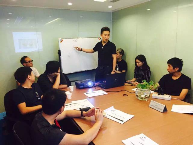 给领导送礼，懂得这三个规矩，不用花大钱，也能够得到领导的青睐