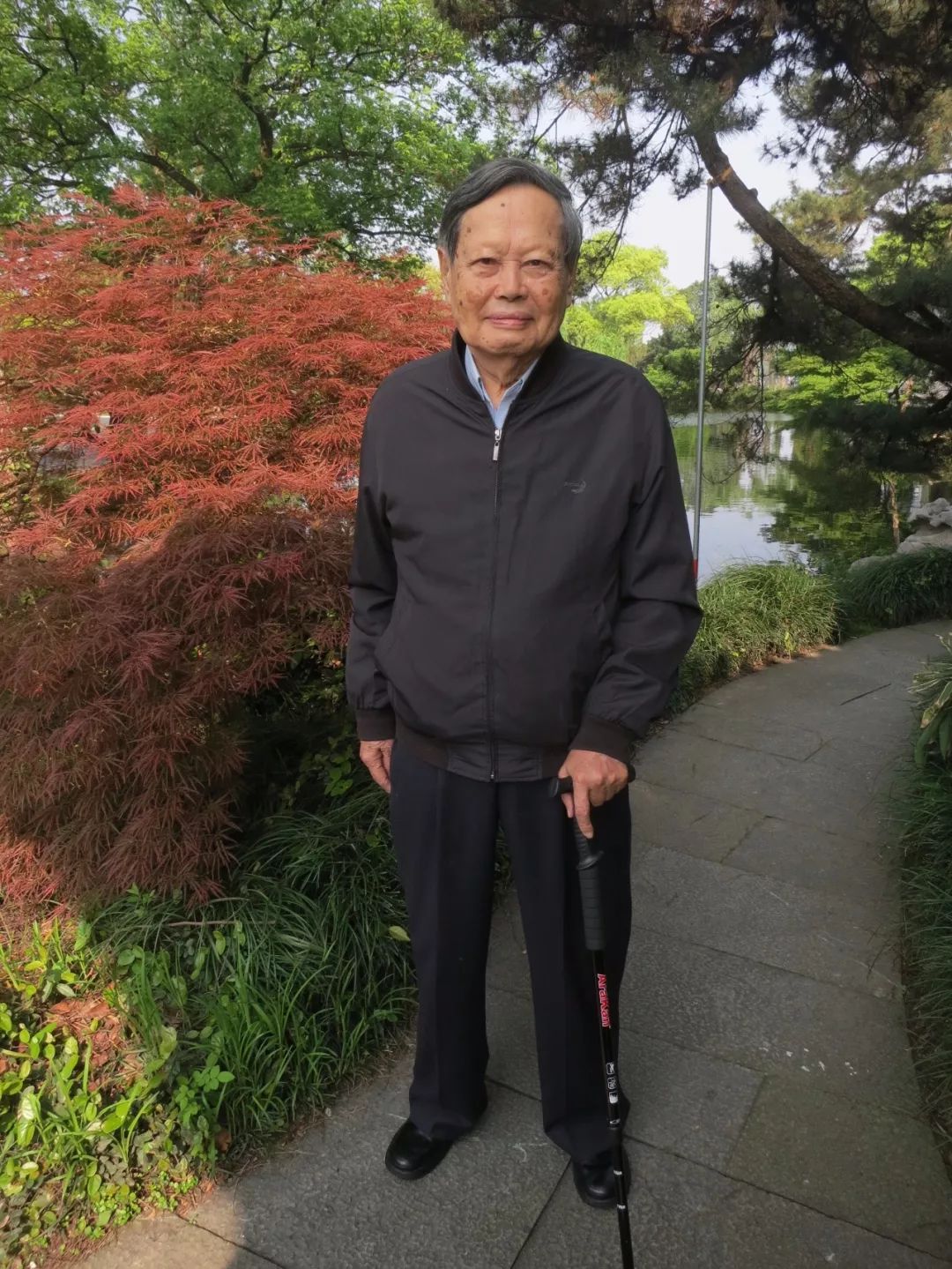 “我的一生可以算做一个圆”——西子湖畔访杨振宁|赛先生