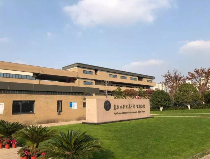 清华北大十大生源基地,清华北大录取排名全国前十的高中