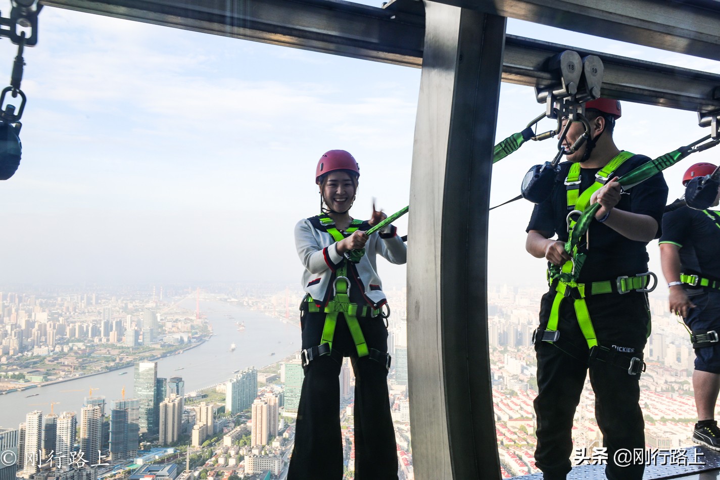 站在最高点看上海夜景,魔都上海金融中心