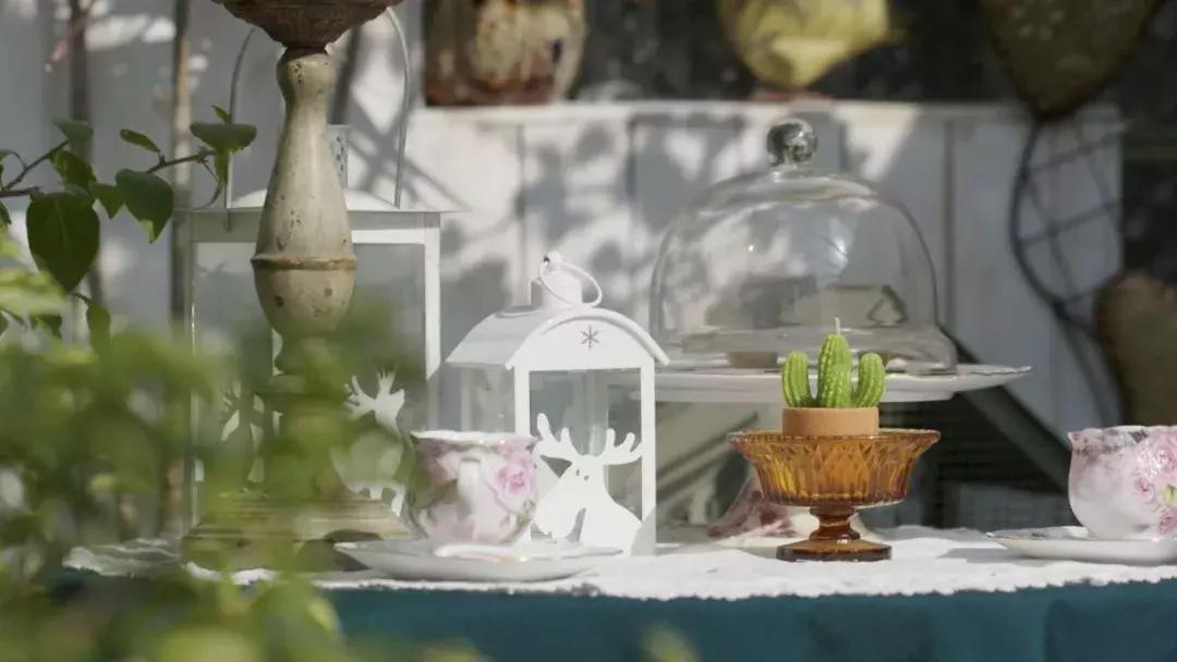 她40岁之前忙成狗，40岁之后在上海买房隐居