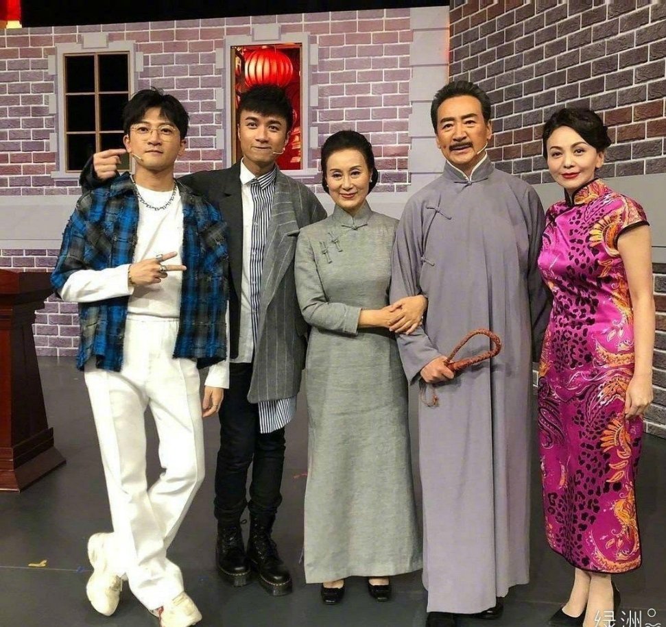 情深深雨蒙蒙古巨基赵薇版大结局 (情深深雨蒙蒙演员重聚赵薇古巨基)