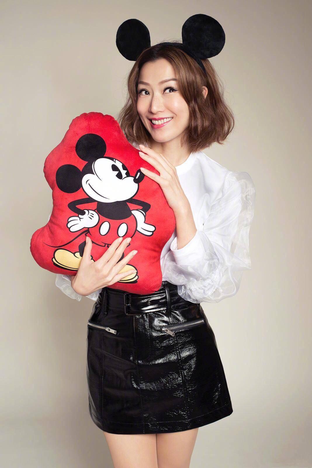 郑秀文说黄心颖,郑秀文首谈黄心颖复出