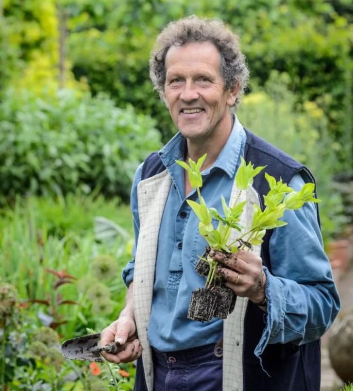 他经历破产、抑郁，却被植物治愈，成为BBC王牌节目主持人