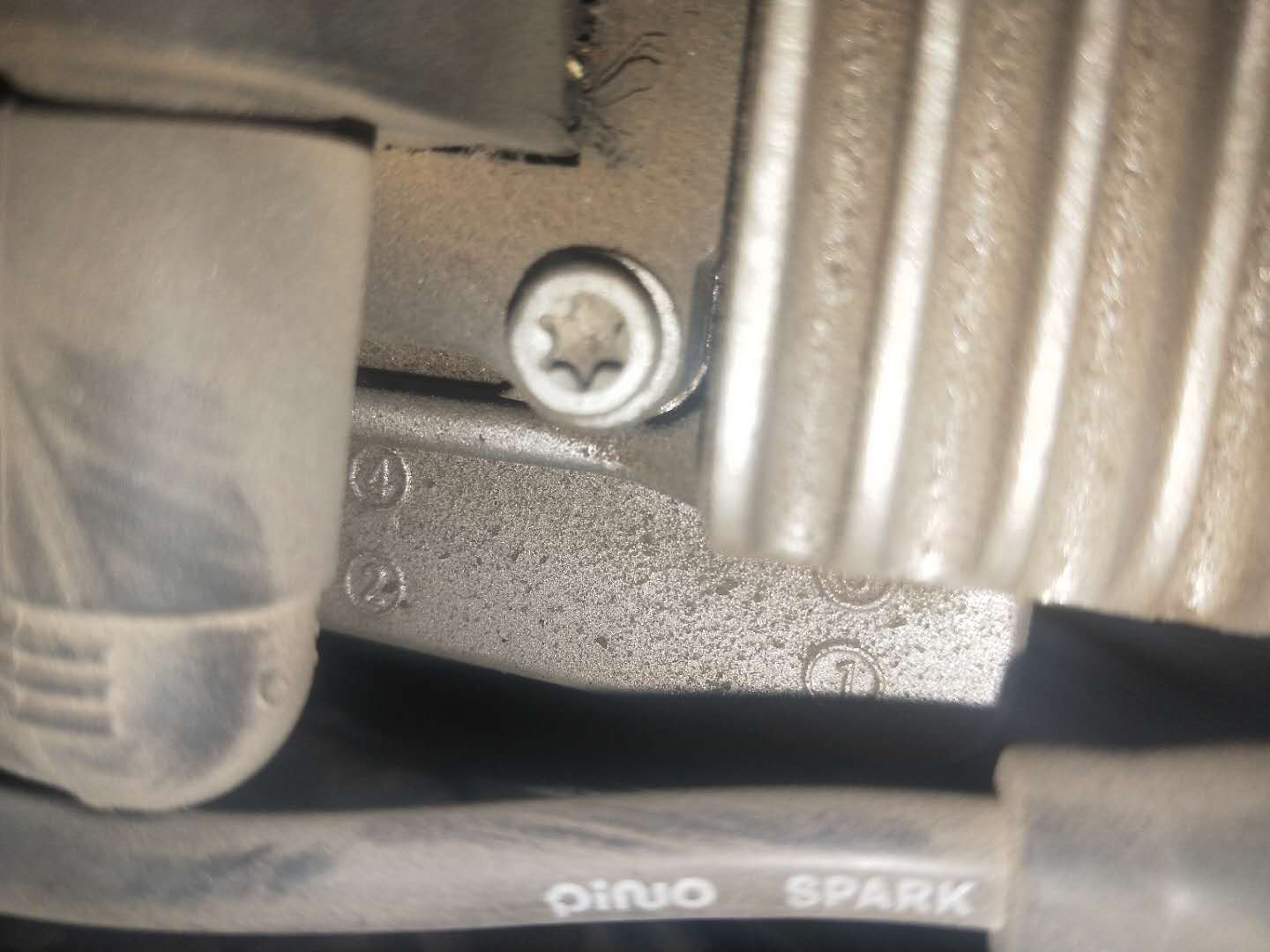 奥迪6缸2.8发动机通病,奥迪2.8v6发动机抖动缺缸