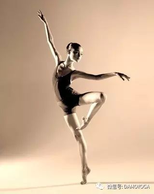 膝反屈的治疗方法,膝反屈是什么意思