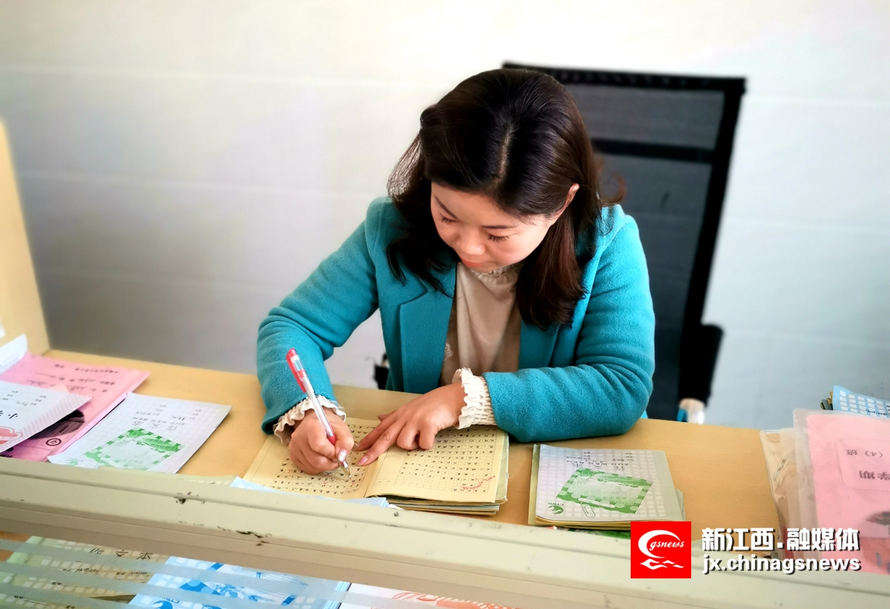 你努力的样子，真的很美-访兴国县红军子弟小学教师王婷