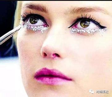 毁容级化妆坏习惯你中招了吗？