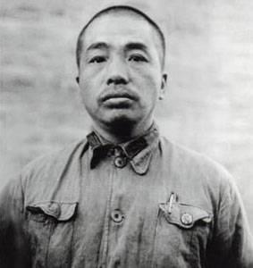 1931年，黄公略牺牲，毛*东泽**评价：毕生何奋勇，好教后世继君来