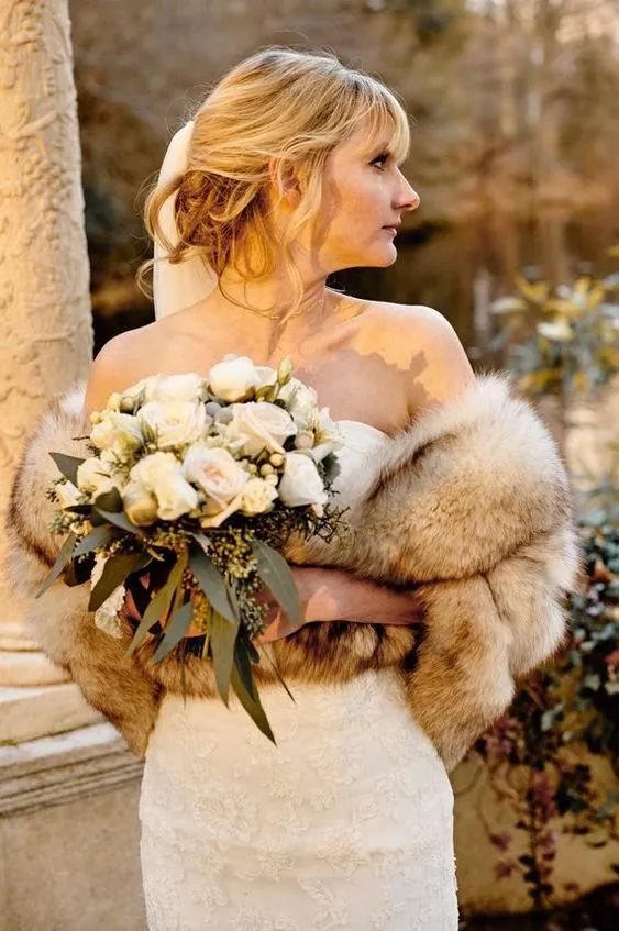 周冬雨王珞丹街拍,王珞丹秋冬穿搭