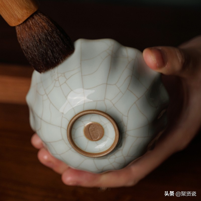 汝窑侧把壶茶具套装开片,便宜汝窑开片茶具有毒吗