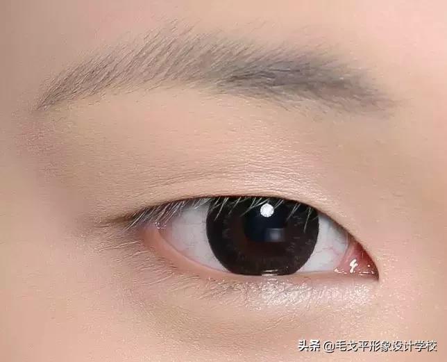 超小眼单眼皮画大眼妆教程,小眼睛眼妆怎么画显大又干净教程