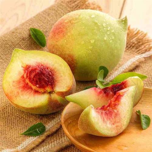 长鹰嘴的怪桃子,桃中贵族,一年只卖20天,想吃还得拼手速