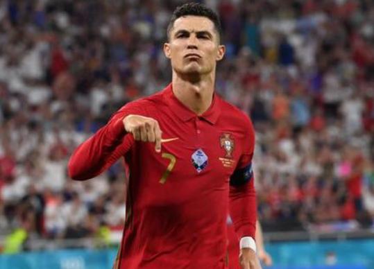 c罗靠点球刷纪录,c罗罚点球什么水平