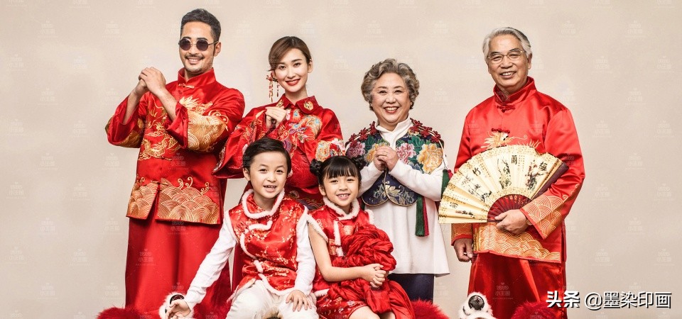 过年回家拍一张全家福吧,农村过年回家怎么拍全家福