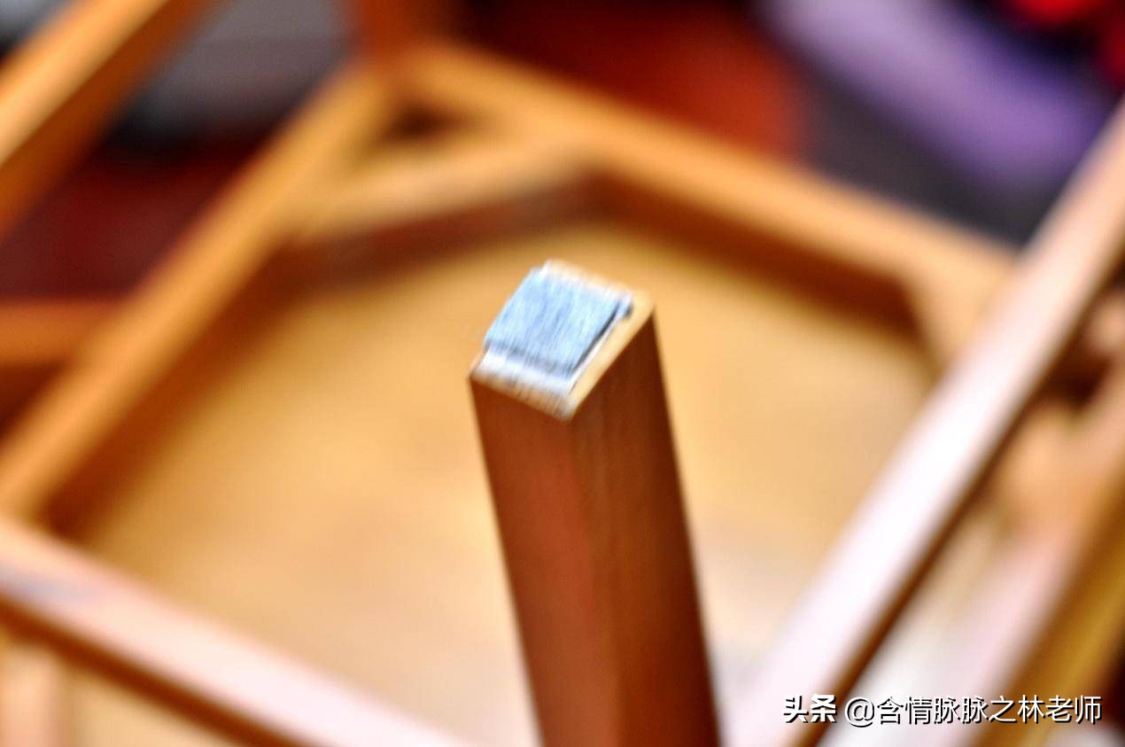 最新款式餐桌家用,实用实木餐桌款式推荐