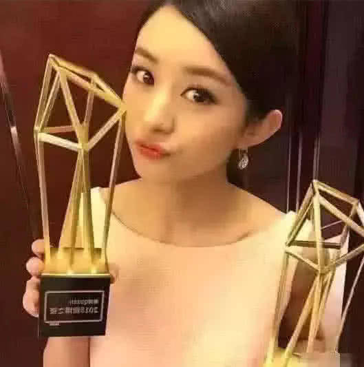 世界吉尼斯之最：王者荣耀连胜最多的人，赵丽颖意外上榜