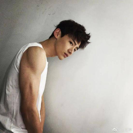 绅士男士最有魅力的香水,明星香水男士推荐