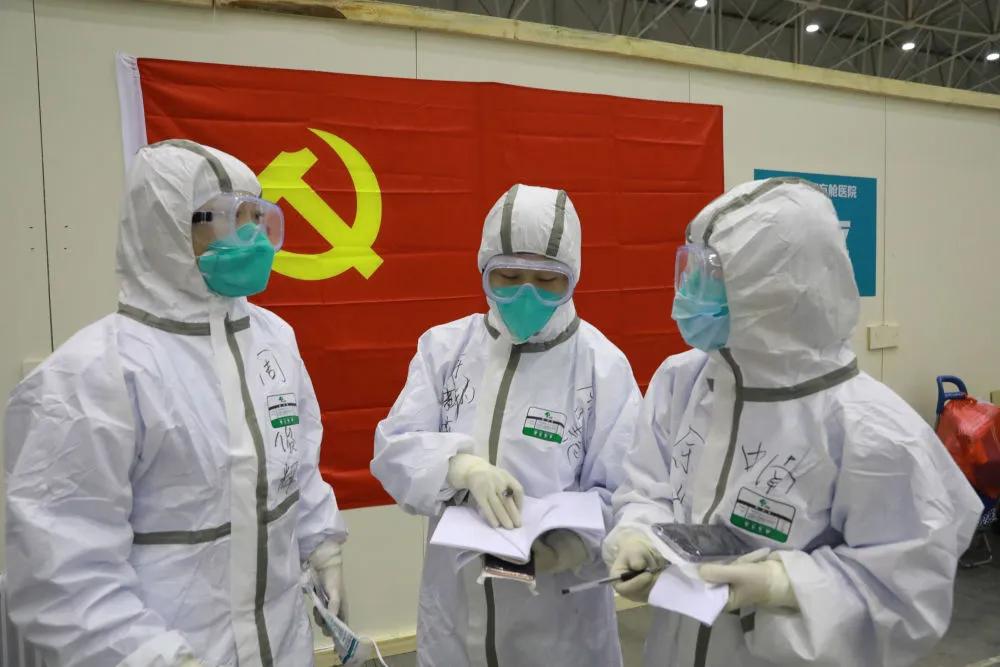 沧海横流尽显英雄本色中流砥柱,沧海横流显英雄本色