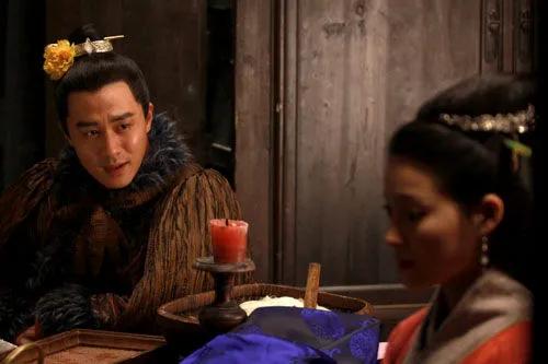 古驰推出售价1.49万元人民币一条的男士连衣裙，你得看看