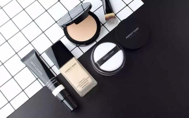 阿玛尼经典款口红色号推荐,阿玛尼最近流行口红色号