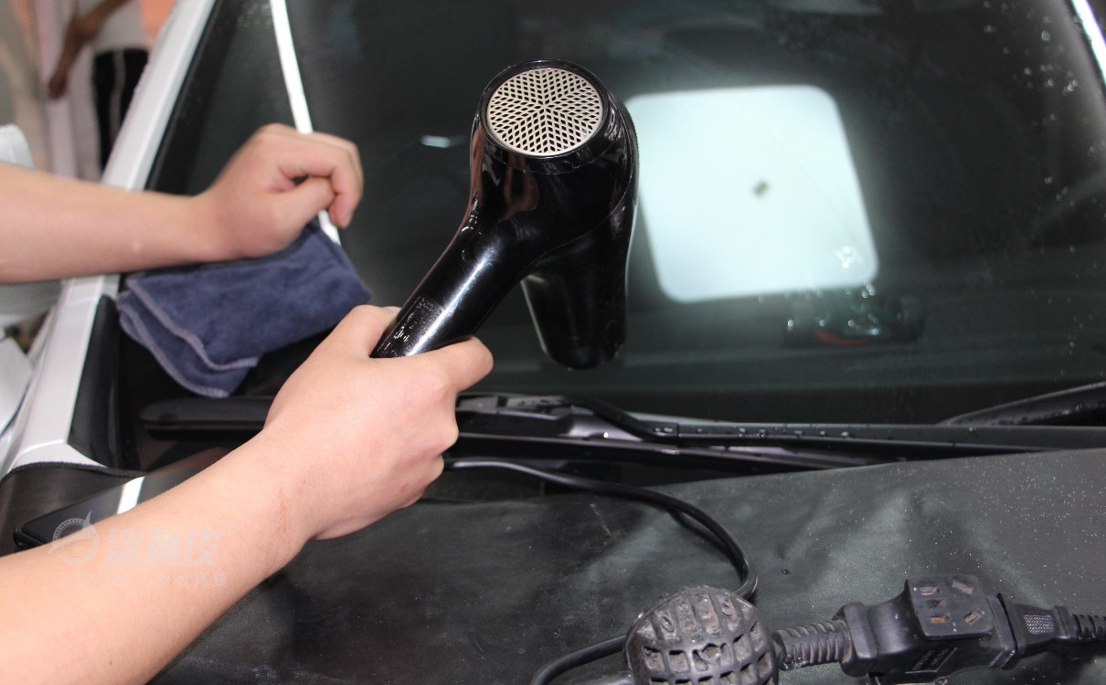 玻璃修复液可以防止裂纹延伸吗,三亚汽车玻璃裂纹修复店在哪里