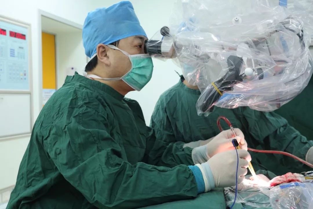 儿童蛛网膜囊肿手术多少钱,椎管内蛛网膜囊肿手术