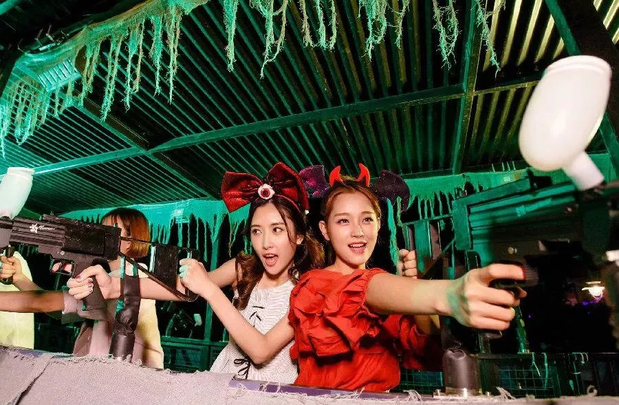 一天玩转长隆欢乐世界和动物园,长隆欢乐世界万圣节旅游攻略