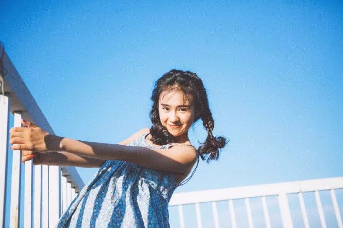 马尾辫到底是怎么样的发型,马尾辫残党也能学会的发型