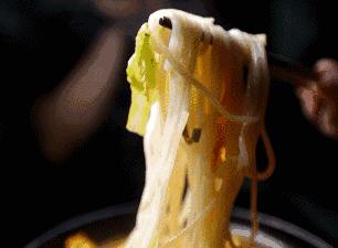 美好的米粉像少女的胸，但我们只能吃到硅胶？