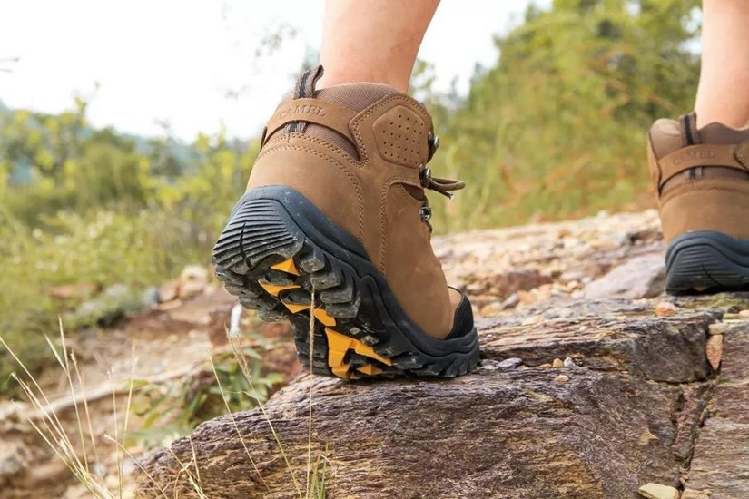 camel骆驼冲锋衣买什么码,camel骆驼冲锋衣三合一怎么搭