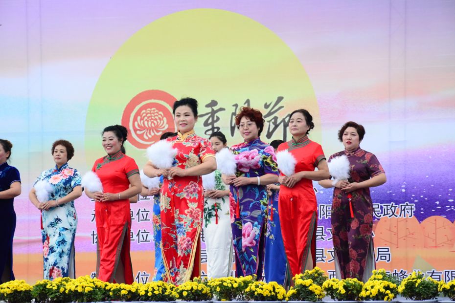 重阳节敬老爱老祝福视频,重阳节孝老敬亲广播稿