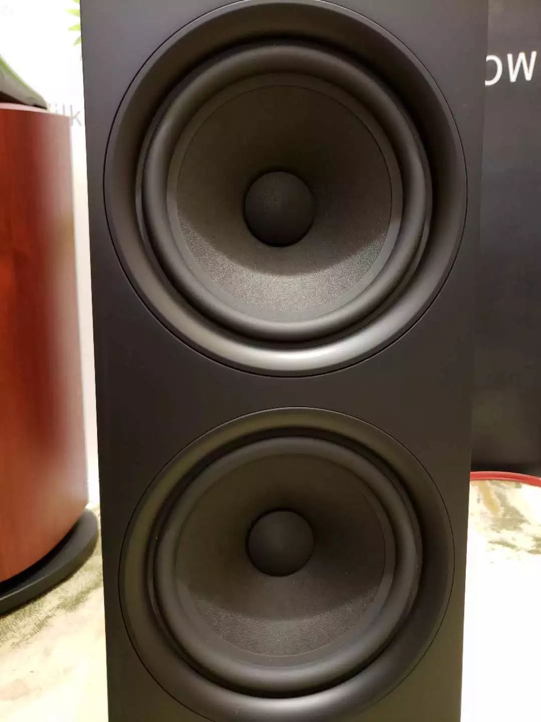 bowerswilkins耳机,宝华韦健formationduo评测