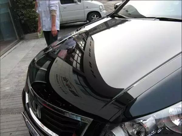 用什么方法使车漆光亮如新,学会这几招让你的爱车更省油