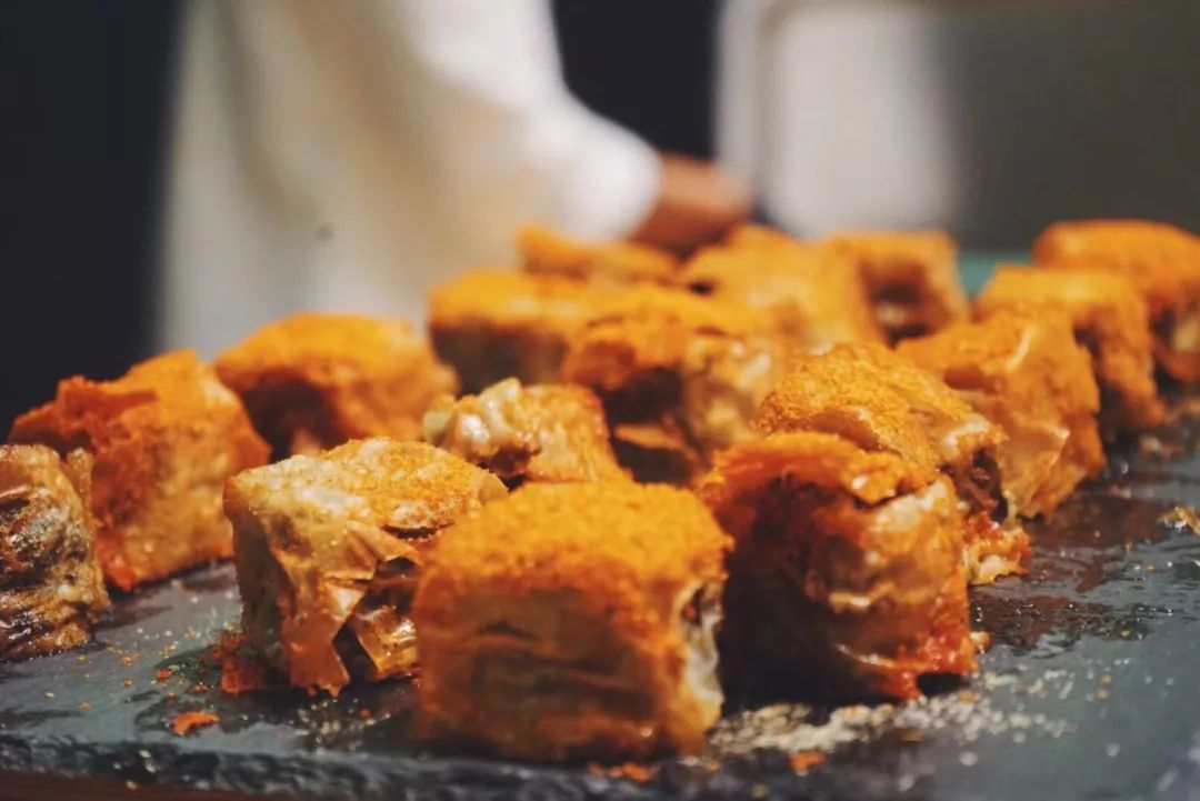 麦当劳绿了,麦当劳变绿了怎么回事