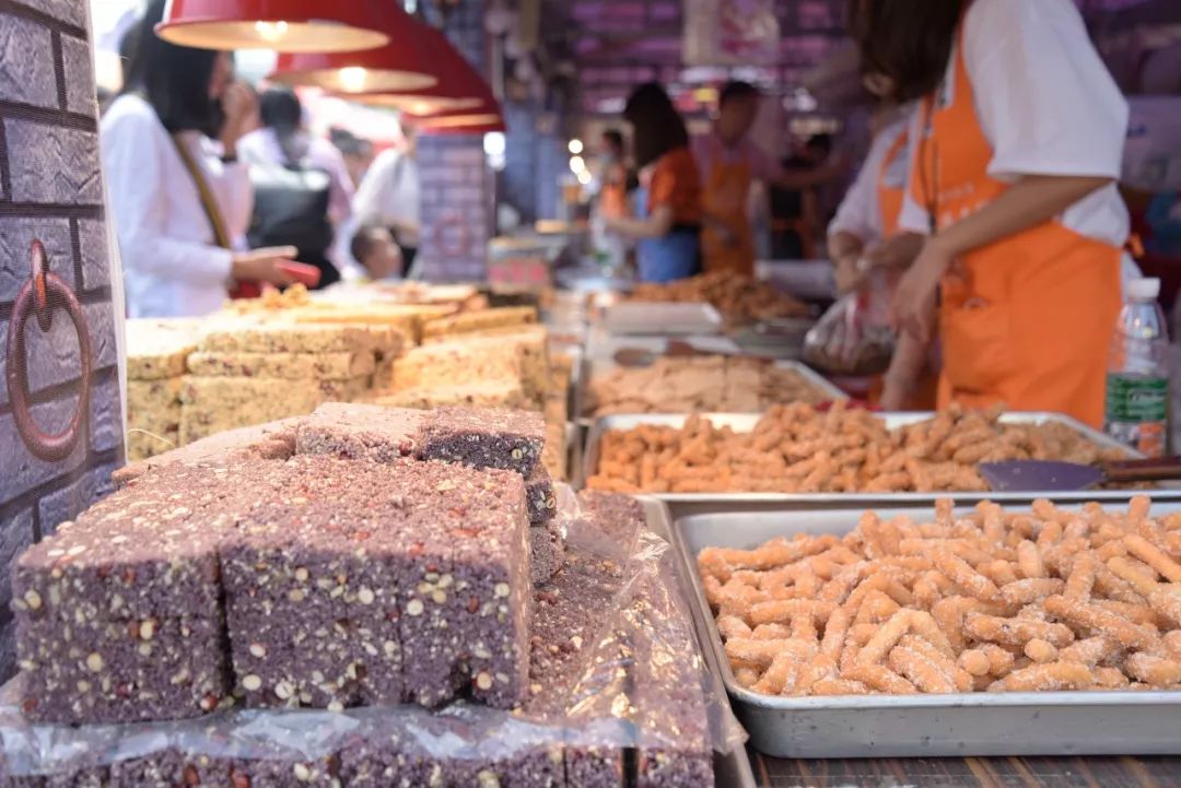 汇聚美食优惠团购,今年梧州宝石美食节在什么地方