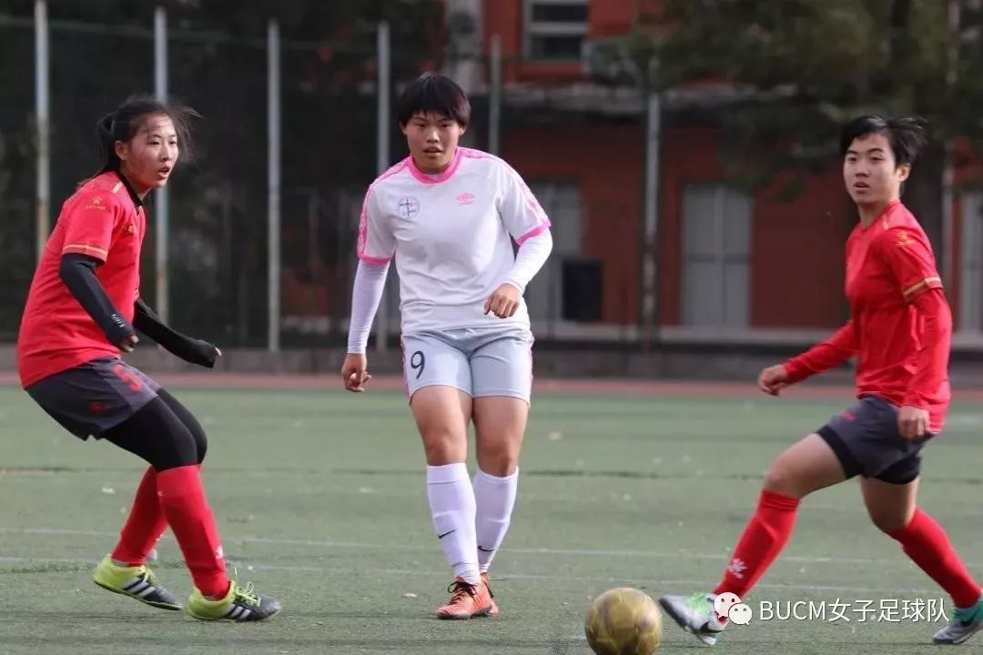 喜报我校获全市足球赛冠军,中国人民大学女子足球队