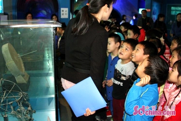 椋庝簯澶╂皵鍗槦浜戝浘,椋庝簯姘旇薄绉戞櫘