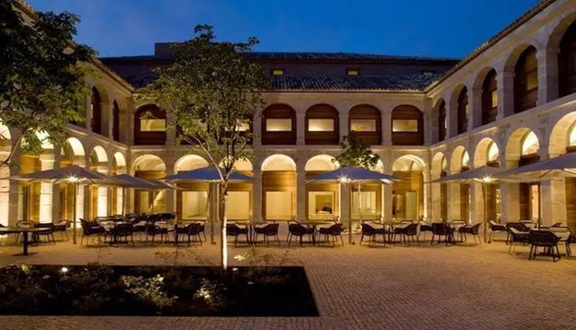 去西班牙旅行花销,去西班牙旅游最便宜的方法